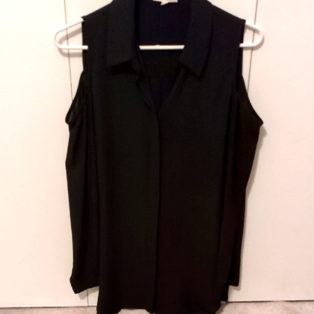 Pleione Black Sleeveless Blouse